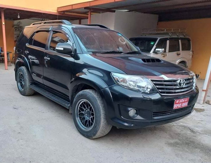 Luxuary Vehicle