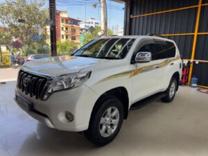 Luxuary Vehicle