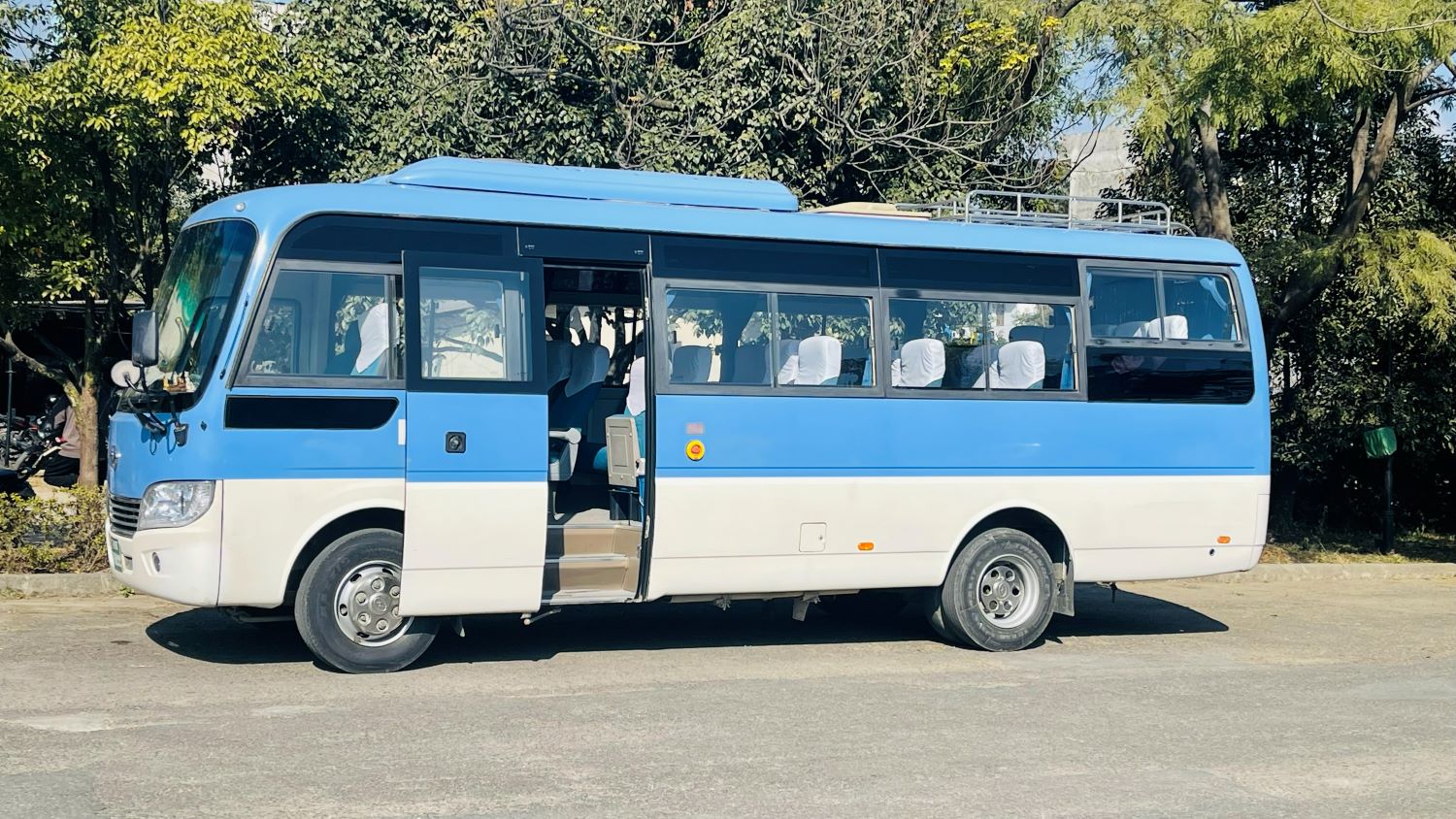 Tourist Bus